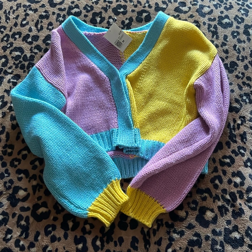 Women’s Forever 21 cropped cardigan